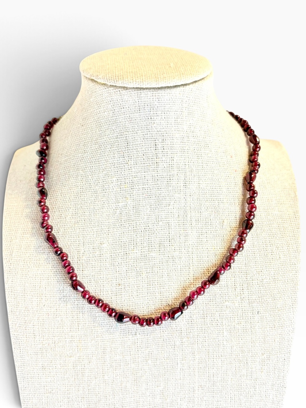 Vintage Natural Garnet Beaded Choker Necklace